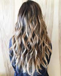 Blonde blunt bob haircut for thick wavy hair. Wavy Choppy Blonde Hairstyle For Long Hair Balayagehairpasoapaso Blonde Choppy Hair Ha Thick Wavy Hair Long Hair Styles Long Wavy Hair