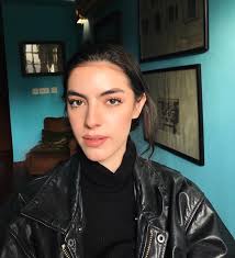 Natural makeup . . . . . . #naturalmakeup #beautyfullskin #naturalbeauty  #minimalistmakeup #shootmode #bts #makeupartist #makeupbymichellerai  #levospalon #gurgoan #gurgoandiaries #makeuponthego #makeupoftheday  #makeupmypassion #makeupinfluencer ...