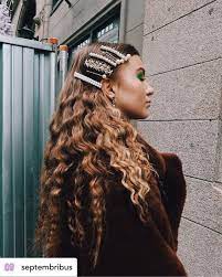 15 Ridiculously Cute Summer Hairstyles Step By Step Tutorials Included Hair Styles Long Hair Styles Curly Hair Styles