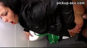 يضرب زوجته جنس المنزل العربي في Pornwap Tv