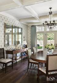 28in h x 47in w x 47in d chairs: Martha S Vineyard Charm Infuses A New Los Angeles Family Home With A Quiet Palette Of Blues Creams And Browns Dining Room With Wallpaper And Formal Dining Table And Chairs Luxe Interiors