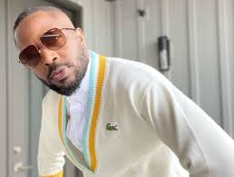 Music video by tunde ednut performing jingle bell bell official video. Vdyh6ztzp14wmm