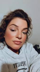 Amber Hilliard's Instagram, Twitter & Facebook