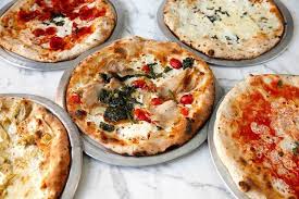 Пицца белая с картофелем, сыром и розмарином (pizza bianca). Compliments Of The Chef Pizza From Epcot S Via Napoli