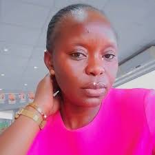 Do you know the name of our Reno Race presenters?​ Comment below what you  think their names are and you can stand a chance to win a R1000 Cashbuild  Voucher toward your