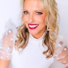 Misty Coon's Instagram, Twitter & Facebook