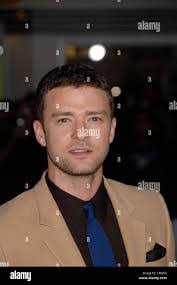 Robert Timberlake's Instagram, Twitter & Facebook