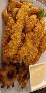 Nicolae condrea si al carei sediu se afla la chicago, face parte din protopopiatul canadei de est. Famous Crispy Chicken Bild Von Big Mama Sfantu Gheorghe Tripadvisor