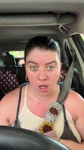 How do people work full time and post tik toks it's like impossible.