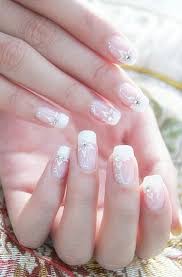 14 Beautiful Elegant Ideas For Wedding Nails Girlstyle Singapore Wedding Nail Art Design Nail Art Wedding Wedding Nails Design
