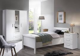 Von der diele übers wohnzimmer speisezimmer und schlafzimmer bis küche und bad richtet mondo ihr zuhause aufs schönste ein. Drehturenschranke Fur Das Moderne Schlafzimmer Mobel Inhofer