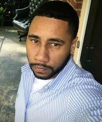 Ursula Henderson's Instagram, Twitter & Facebook