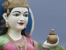 People of bihar, bengal and uttar pradesh particularly celebrate this festival as in these areas the river ganges. Ganga Dussehra 2020 Date Timings And Story Behind It