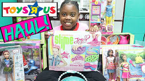 Vogue worthy new & resale barbie & 12 fashion doll department store. Huge Toys R Us Toy Haul Barbie Jojo Siwa Kitchen Playset Slime L O L Project Mc2 Hello Kitty Youtube