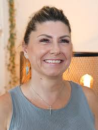 To all the incredible women out there, this is your gentle reminder that  you are seen, you are loved, and you are absolutely beautiful just as you  are. At Bellavi, we celebrate