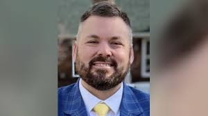 Surf City mayor resigns after 18 years, new mayor sworn in