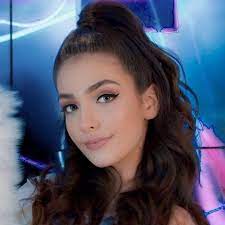 Andreea bostanica 📸youtube 500k 💕tiktok 2.9 mil 🎤artistă / new song👇🏻🤪💓 office@theonerecords.ro youtu.be/a6mno0vhkpi Andreea Bostanica Youtube