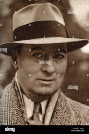 William mcgann hi-res stock photography and images