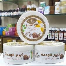 اعلان كريم الودعه بمستخلص الحلزون لتبييض البشرة وإزالة الكلف حجم 200 مل بـ65 درهم clear nectar سعر المنتج 65 درهم للطلب 055207277 food dairy cheese