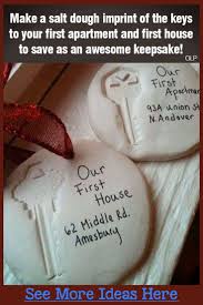 Best Housewarming Gifts For First Time Homeowners In Their First Home Clever Diy Ideas Simple Apartment Decor Handmade Home Handmade Christmas Ornaments