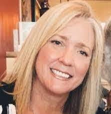 Deirdre Everett's Instagram, Twitter & Facebook