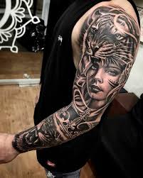 Full Hand Tattoo For Man And Woman Oroszlany Bird Tattoo Men Hand Tattoos Tattoos For Guys