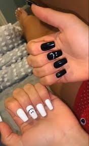 Tix tox is a popular program that just started for 3 years but has a lot of people khow about it so clear. I Saw It On Tix Tox And Now I Want It In 2020 Gel Nails White Nails Acrylic Nails Coffin Short