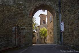Dalle attrazioni più gettonate alle gemme nascoste, avrai solo l'imbarazzo via dei reali, 20, civitella in val di chiana, toscana. Diario Di Una Passeggiata Fotografica A Civitella In Val Di Chiana