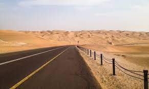 Veja 4.823 dicas e avaliações, fotos e ótimas ofertas e preços para resorts: A Guide To Liwa Oasis And The Moreeb Dune Against The Compass