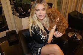 On the kuwtk reunion, khloe kardashian opens up about sharing a lot of her personal life and carrying the show in later seasons. Khloe Kardashian Trolled By Confused Fans Over New Face London Evening Standard Evening Standard