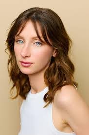 Anna Connelly's Instagram, Twitter & Facebook