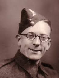 These are the Freeman brothers. They lived with their widowed mother,  Louisa at 35 Woodley Road Woolston in the 1901 census. The first two are of  Walter Freeman, b.1898. his cap badge