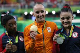 Gymnastics olympic trials at america's center on june 27, 2021 in st louis, missouri. Simone Biles Wins Gold Again With Stunning Floor Routine At Rio 2016 Daily Mail Online