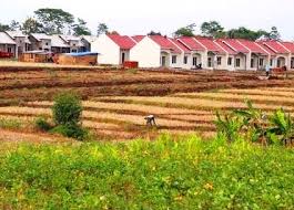 Jelaskan pengaruh perubahan ruang terhadap kehidupan ekonomi. Pengaruh Konversi Lahan Terhadap Perubahan Ruang Dan Interaksi Antarruang