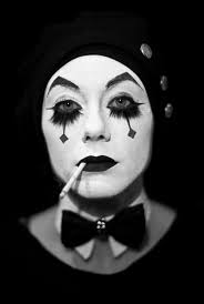 Böse clown halloween maske die maske besteht aus latex und wird mit der angehängten elastischen schnur getragen. Svenja Adach Svenjaadach Profil Pinterest