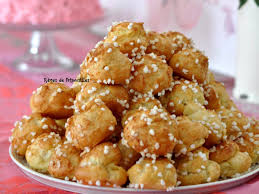 Les Chouquettes Sont Parmi Nos Gateaux Preferes J En Fais A Chaque Fete D Anniversaire Et Au Recettes De Cuisine Recette Chouquette Recette Dessert Original