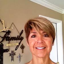 Nora James (@noravjames)