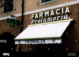 Drug store italy hi-res stock photography and images - Alamy