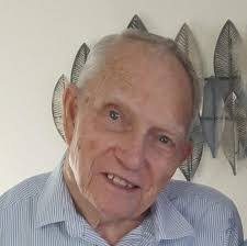 Gwen Travis's Instagram, Twitter & Facebook