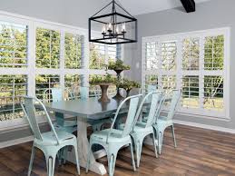 9 Design Tricks We Learned From Joanna Gaines Vintage Metal Chairs Wooden Dining Table Rustic Farm House Living Room