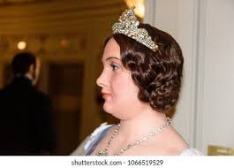 Queen Isabella Ii Photos, Images & Pictures