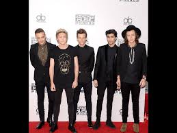 Website for all things louis tomlinson. Harry Styles Liam Payne Louis Tomlinson Niall Horan Or Zayn Malik Favourite One Direction Member Vote Now Pinkvilla