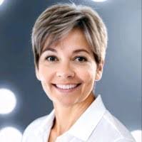 Beth Smart's Instagram, Twitter & Facebook