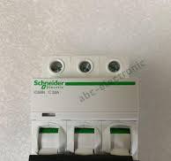1PCS NEW iC65N 3P C32A breaker Schneider