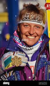 History and historical and archive ski hi-res stock photography and images 