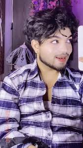 Long time no see 😎❤️#fypシ゚viral #views #bollywoodsong  #zarakabhimerinazarsaykhudkodaikh #bollywoodsong #smile #eyes  #tiktokpakistanofficial #trending #goviral