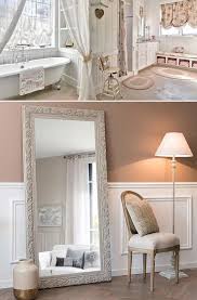 Dagli anni '80, quando fu coniato il termine dalla rivista the world of interiors, questa tendenza si è affermata nei settori della moda. Arredamento Shabby Chic Uno Stile Romantico News Gabetti