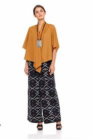 Baju kurung ini bisa dalam bentuk polosan atau menambahkan saku pada bagian sisi depannya. 460 Baju Kurung Ideas Baju Kurung Fashion Traditional Outfits