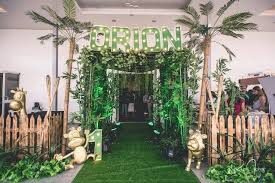 See more ideas about living room designs, african decor, living room themes. Entrance Jungle Theme Birthday Decoration Novocom Top