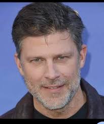 They need to bring Greg Vaughn back as Eric Brady !! Why would they let him  go to another soap 🤦‍♀️ 🤦‍♀️🤦‍♀️🤦‍♀️🤦‍♀️🤦‍♀️